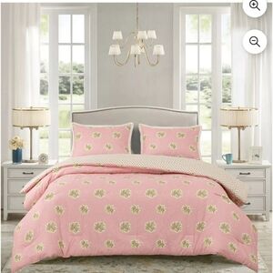 (6) Vera Bradley Floating Roses 3piece  Comforter Set